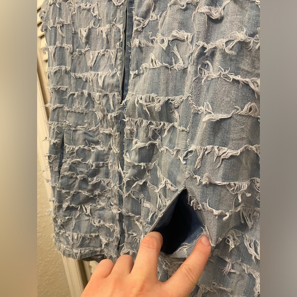 Denim Frayed Zip-Up Vest/Jacket Size Small - Picture 3 of 4